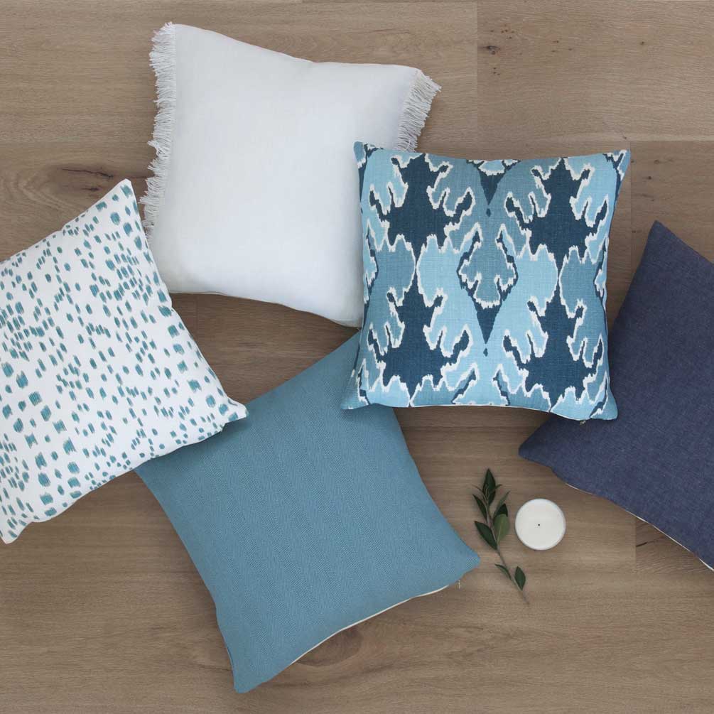 Les Touches Aqua Pillow Cover in Pillow Mix