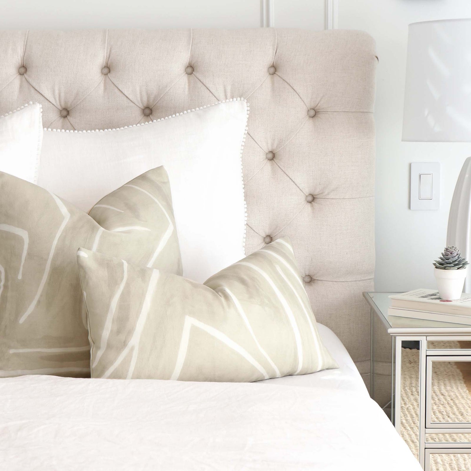 Graffito Kelly Wearstler Beige Geometric Throw Pillow Cover in Bedroom