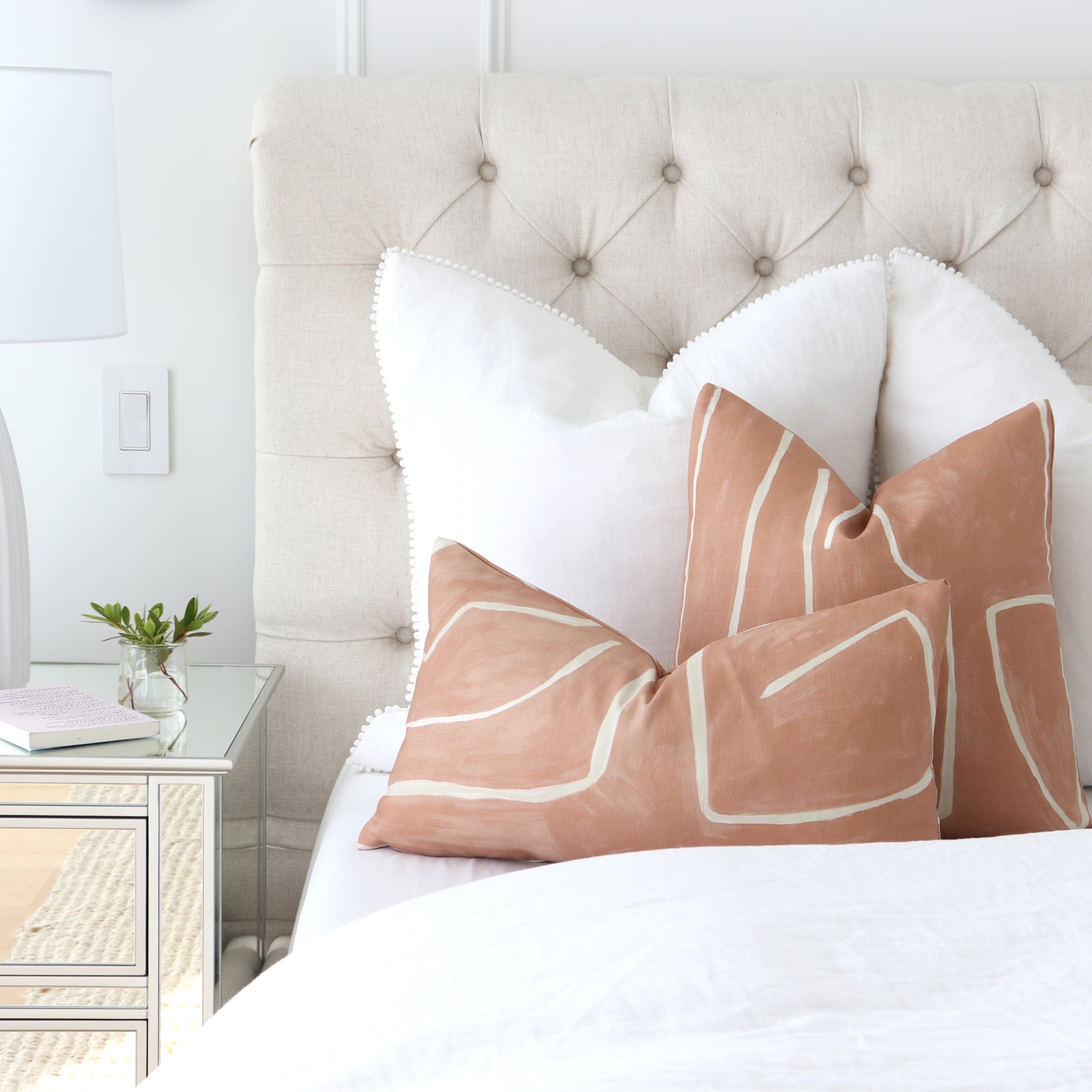 Kelly Wrestler Graffito Salmon Throw Pillow Cover in Bedroom