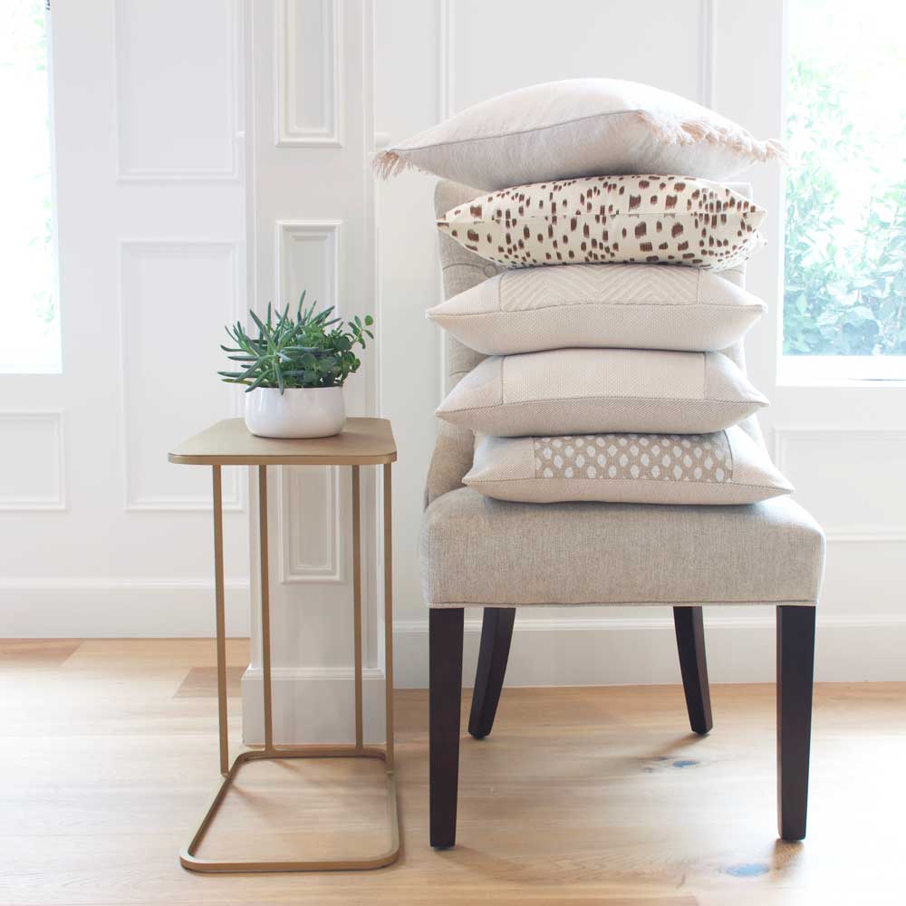 Les Touches Tan Pillow Cover Lifestyle 2