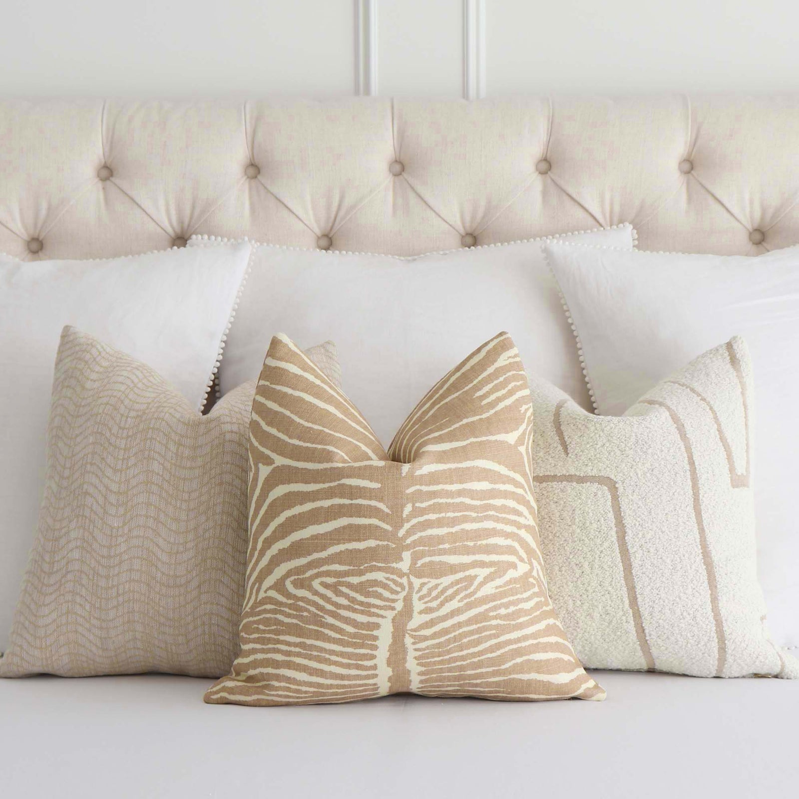 Le Zebre Beige Pillow Cover