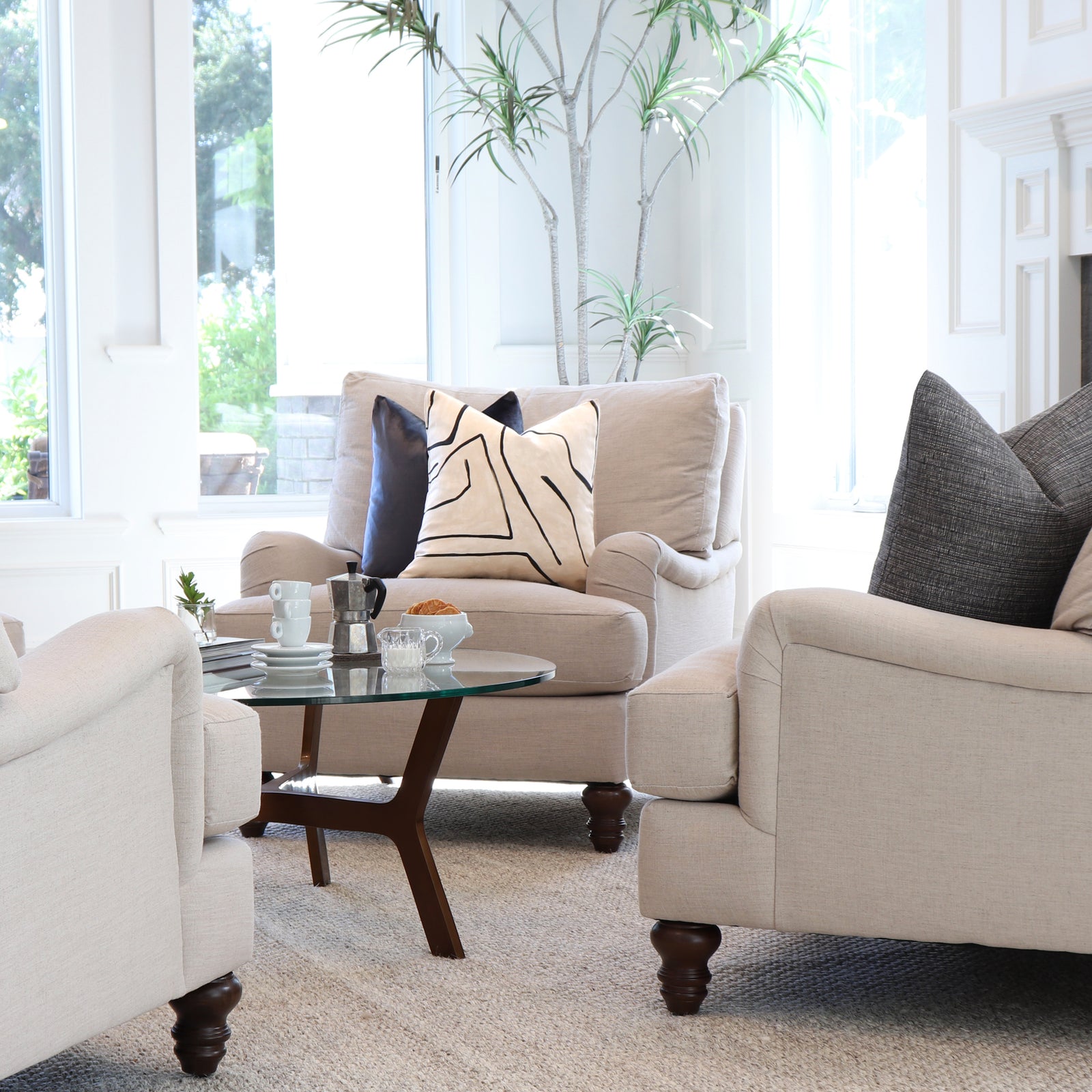 Kelly Wearstler Graffito Linen Onyx Designer Throw Pillow in Living Room