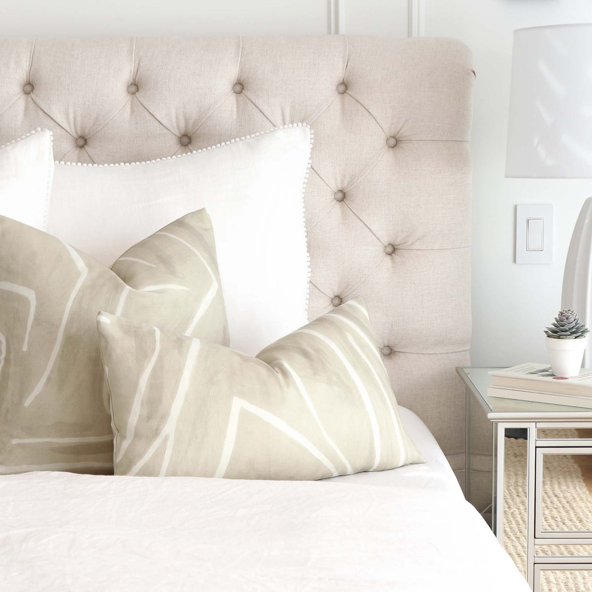 Graffito Kelly Wearstler Beige Geometric Throw Pillow Cover in Bedroom