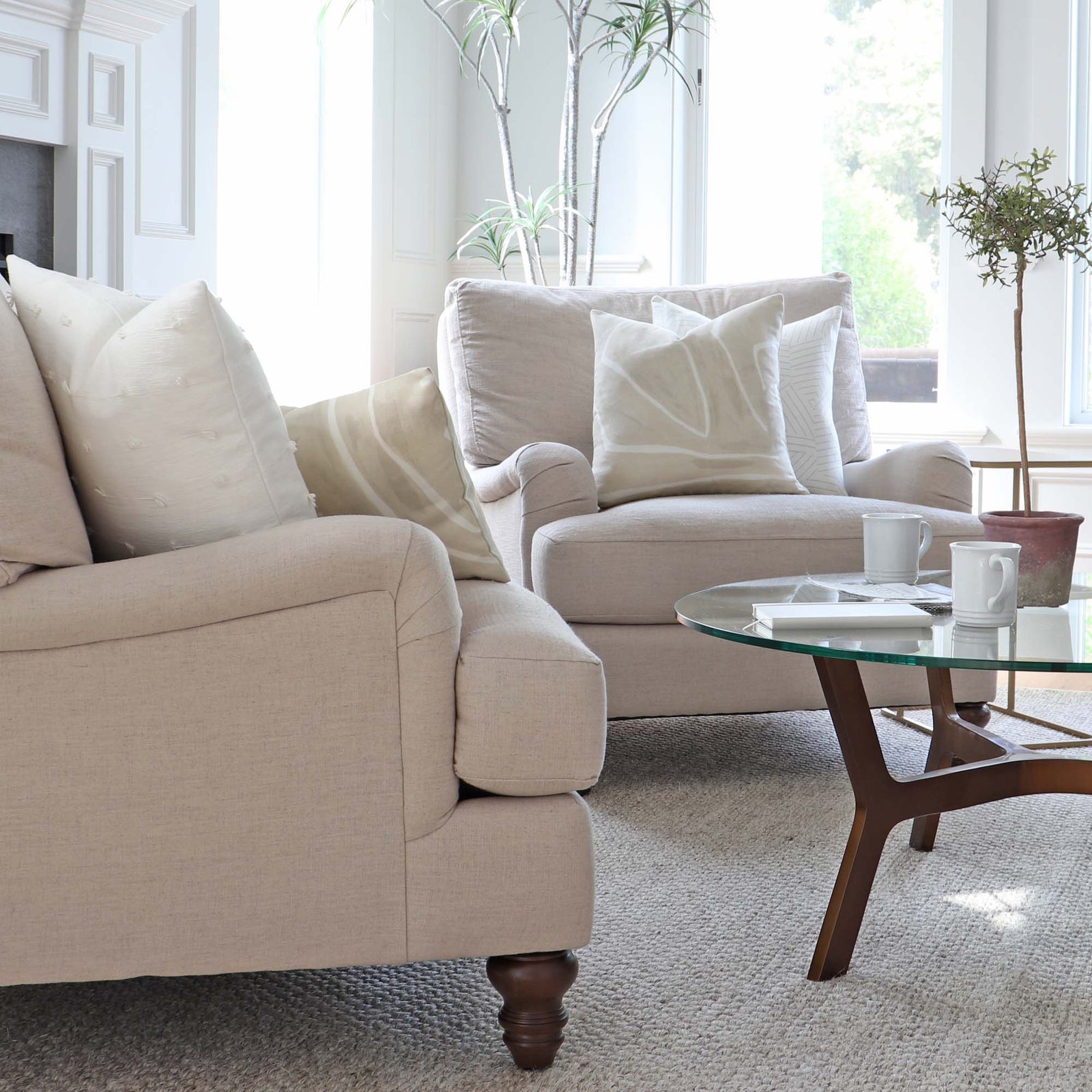 Graffito Kelly Wearstler Beige Geometric Throw Pillow Cover in Living Room