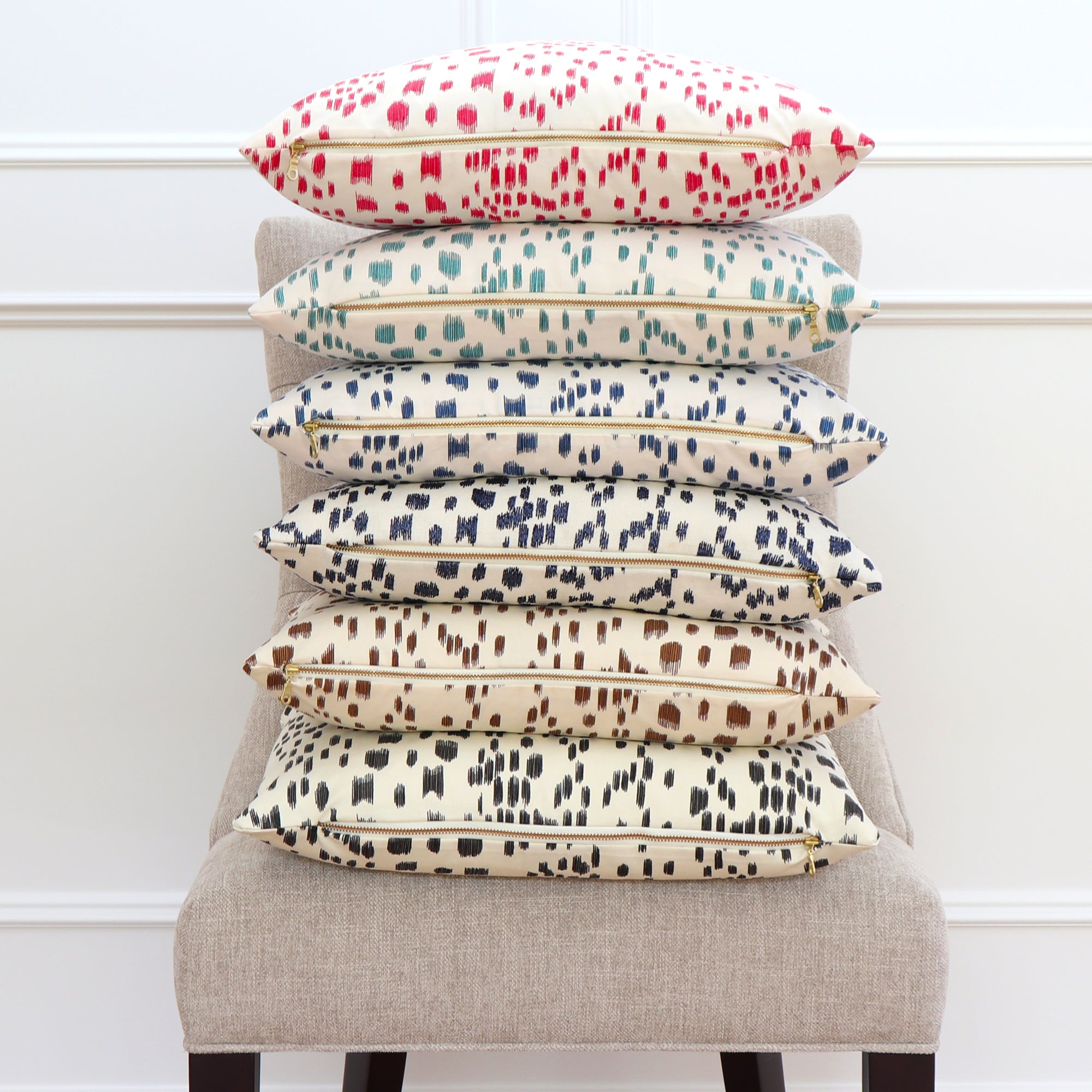 Les Touches All Colors Pillow Cover