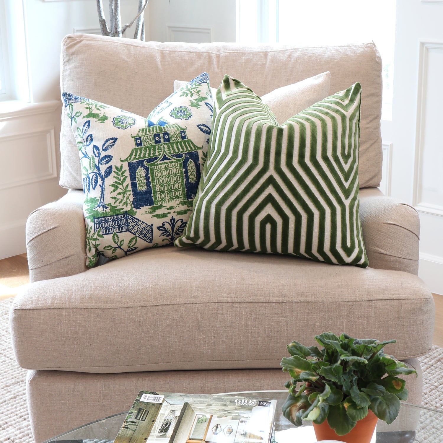 Decorative Pillow Size Guide for Sofas - Chloe & Olive